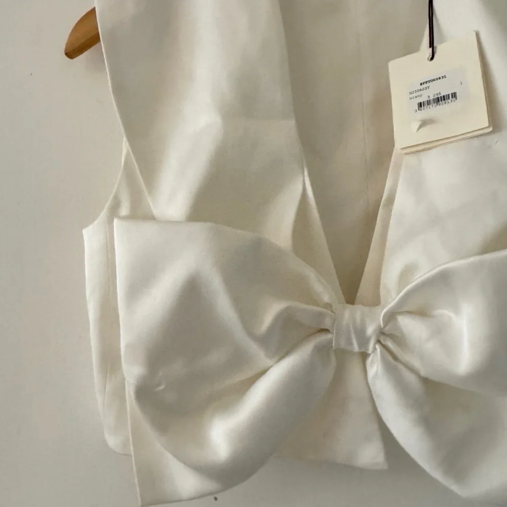 NWT Sandro Passy Bow Crop Top Size 1 — Designer Satin (Defect) - Picture 5 of 11